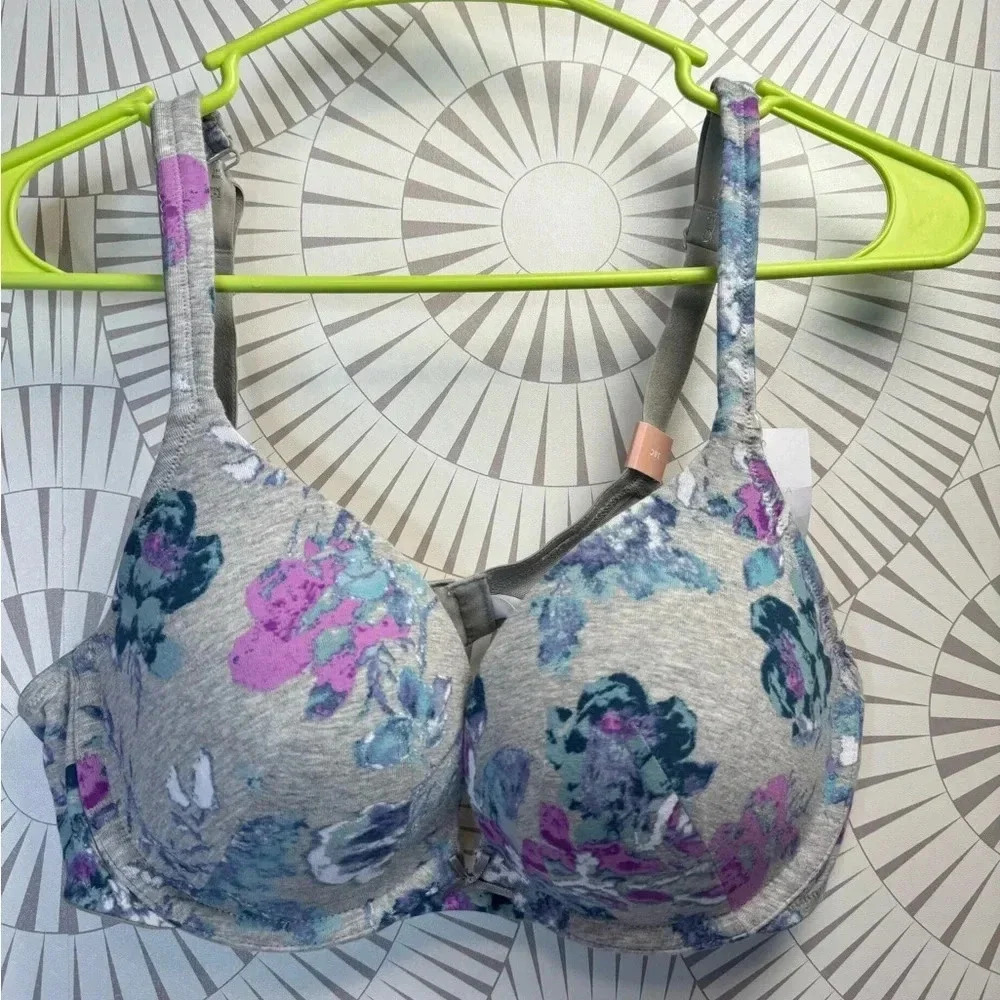 Cacique Women’s Boost Plunge NWT Bra Size 38C Gray with Floral Print Padded‎ Cup